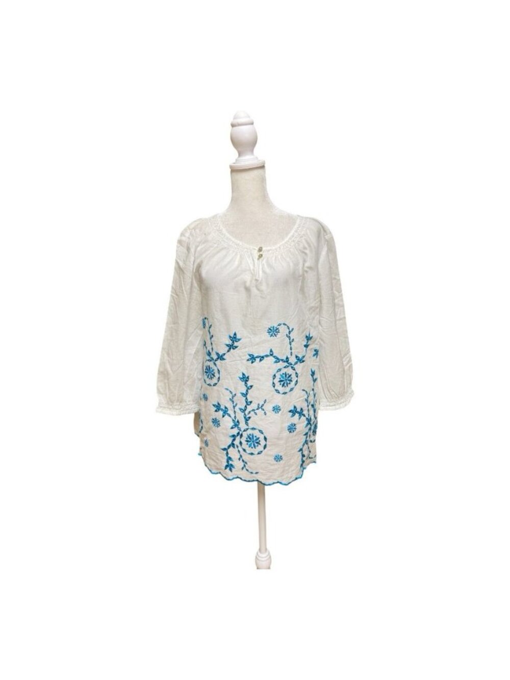 Chico’s White Blue Embroidered Cotton Peasant Blouse Women’s Size 1